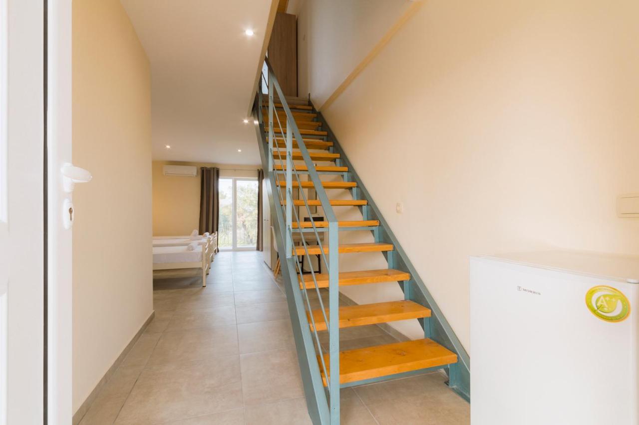Luca Mare Bed & Breakfast Gouvia Exterior photo