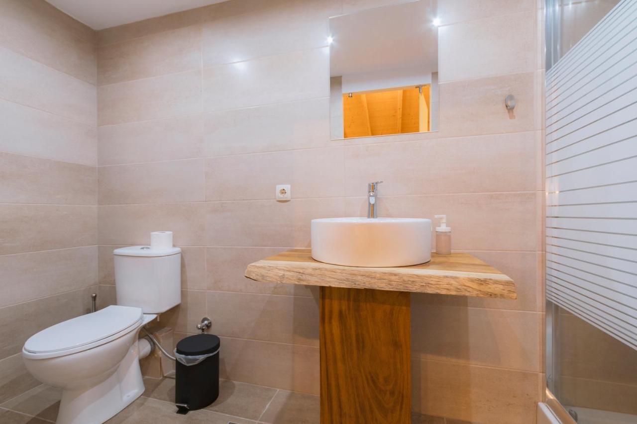Luca Mare Bed & Breakfast Gouvia Exterior photo